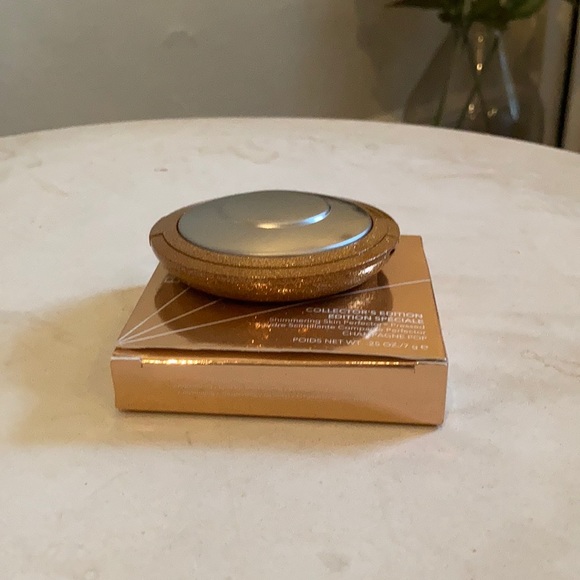 BECCA Other - 🆕🌟BECCA Shimmering Skin Perfector Champagne Pop